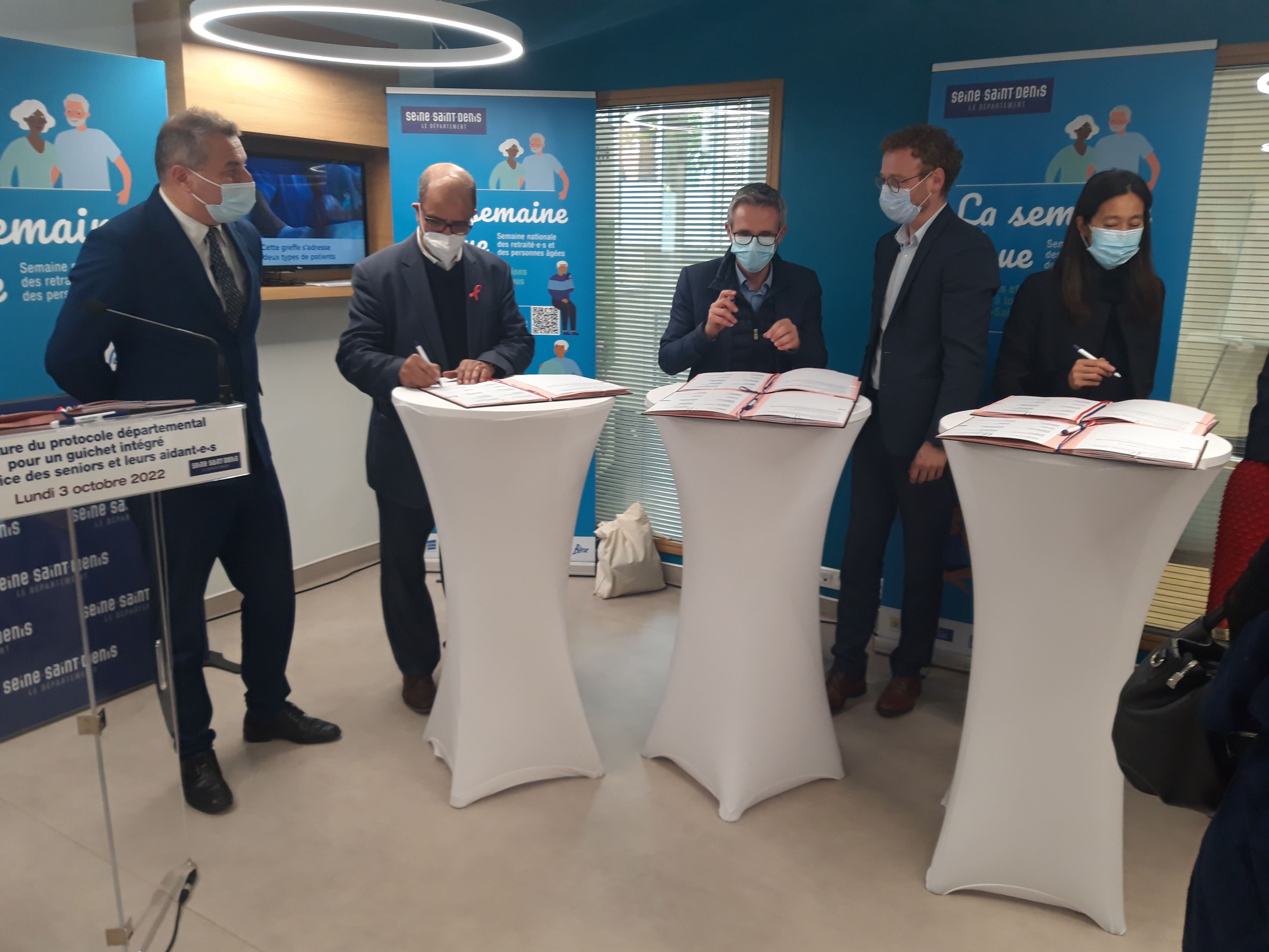 1_Signature protocole service des seniors 03 10 2022